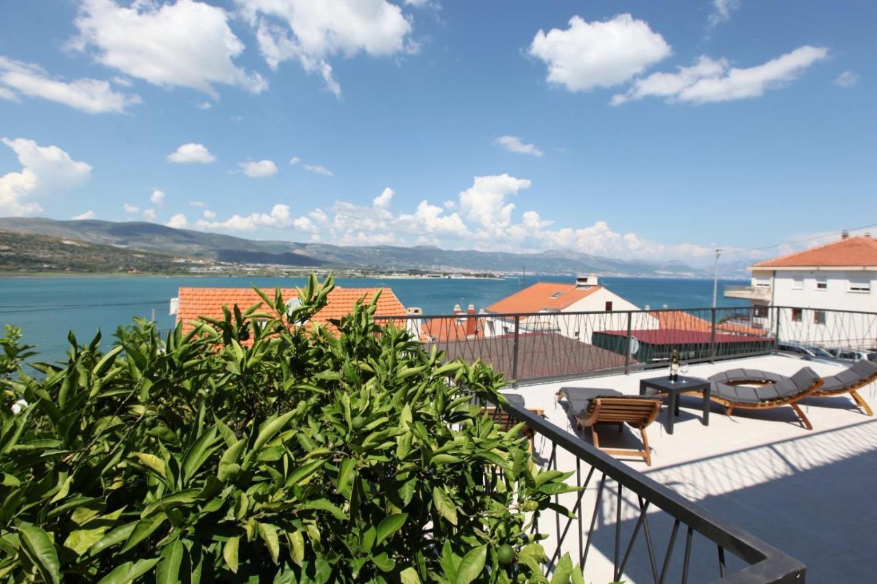 Apartment With Terrace And Sea View - Lucic تروغير المظهر الخارجي الصورة