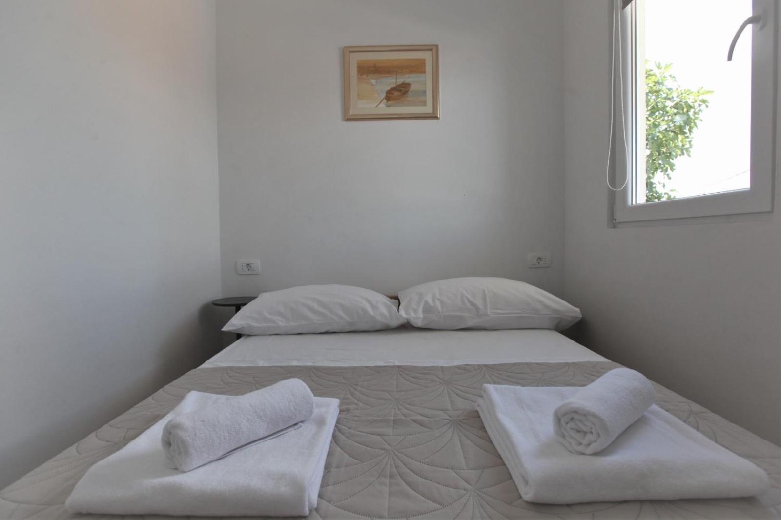 Apartment With Terrace And Sea View - Lucic تروغير المظهر الخارجي الصورة