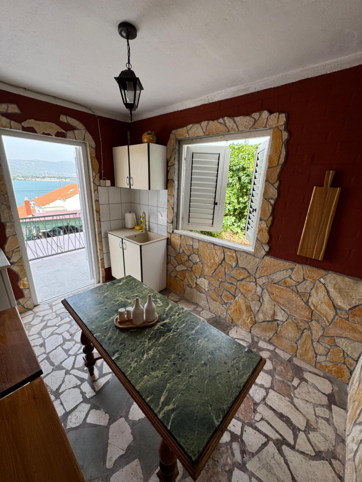 Apartment With Terrace And Sea View - Lucic تروغير المظهر الخارجي الصورة