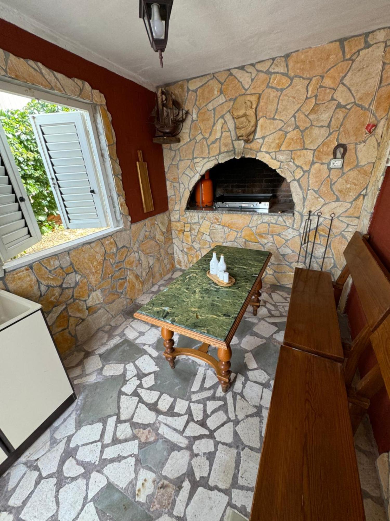 Apartment With Terrace And Sea View - Lucic تروغير المظهر الخارجي الصورة